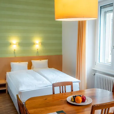 Hotel Haus Schonstatt 3*
