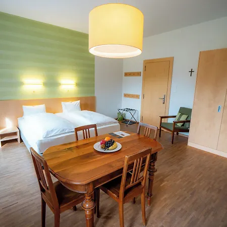 Haus Schonstatt Hotel