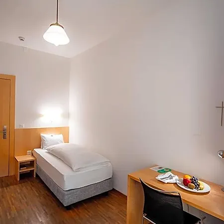 Haus Schoenstatt Contactless-check-in 3* Brig